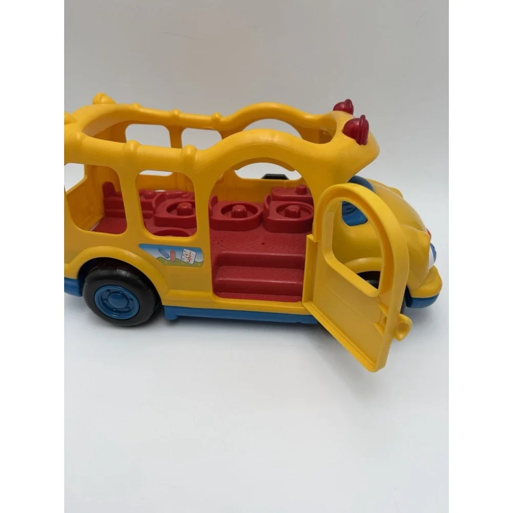 2005 FISHER PRICE LITTLE PEOPLE LIL' MOVERS SCHOOL BUS LIGHT SOUND MUSIC TESTED